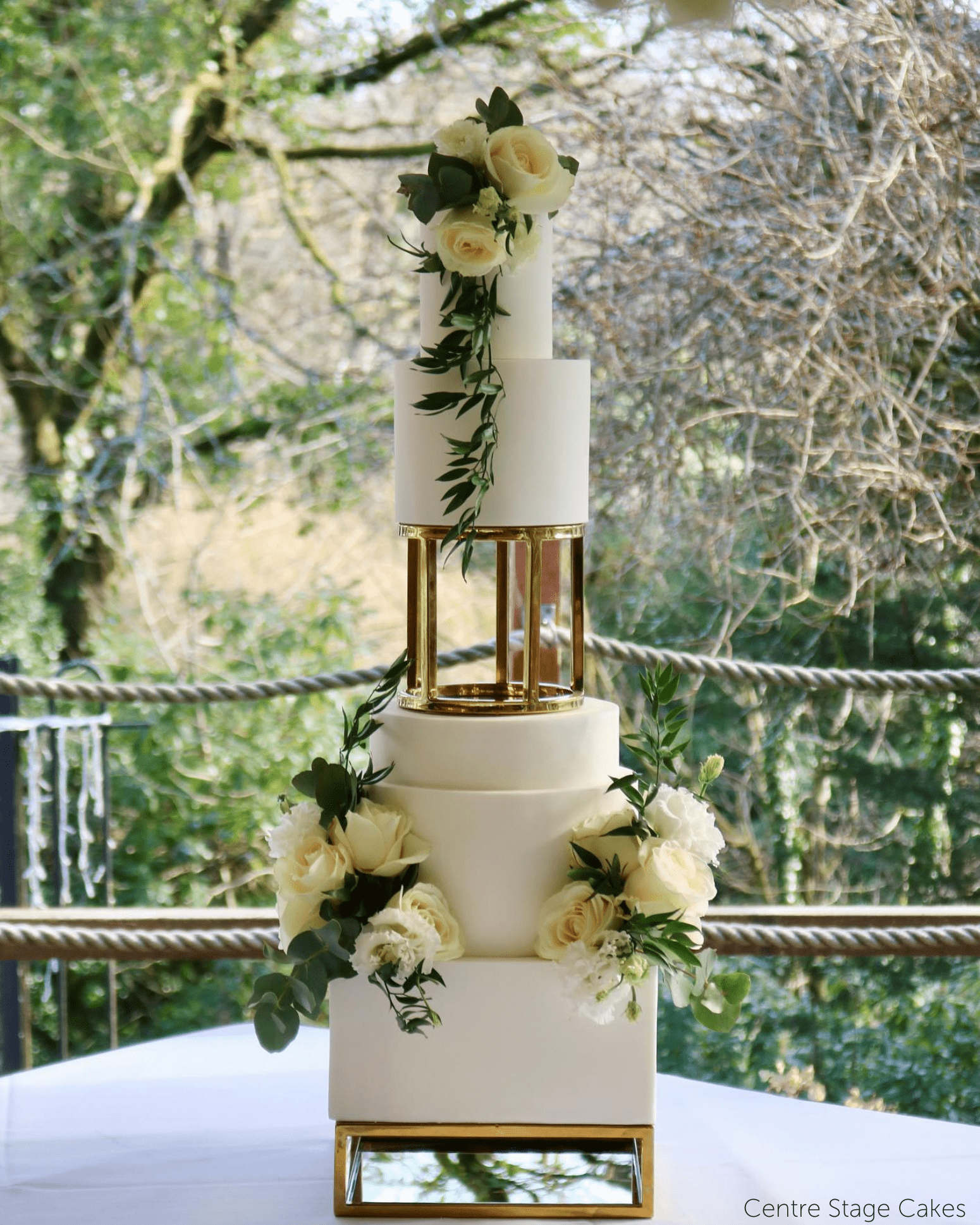 10" Rectangle Metallic Cake Separator - Prop Options