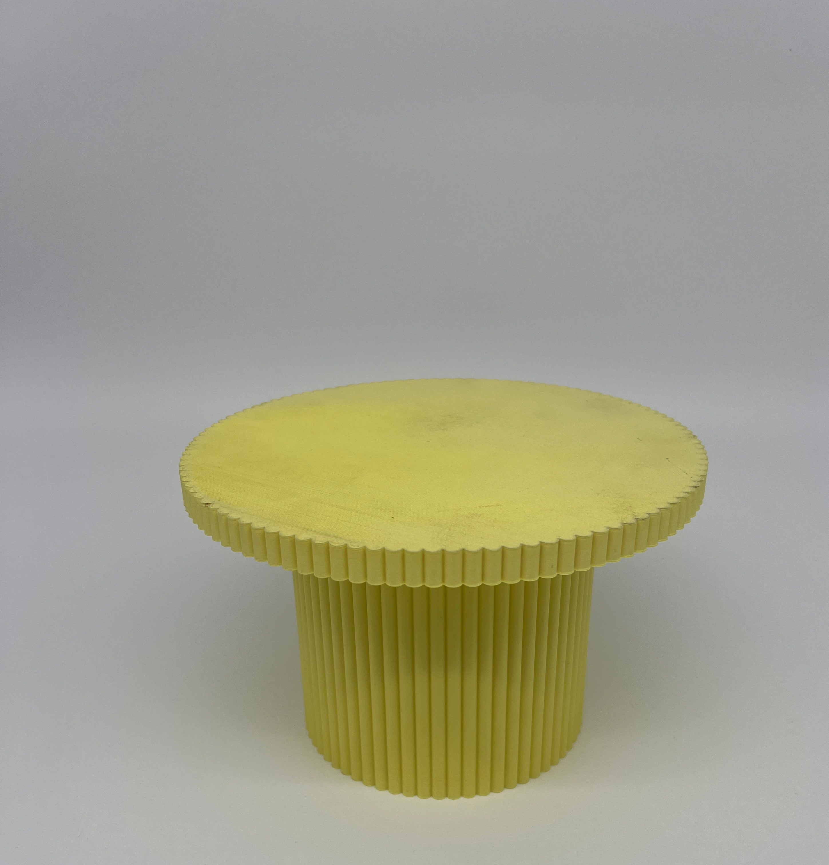 Outlet 8" Reeded Stand - Yellow - Misprint - Prop Options