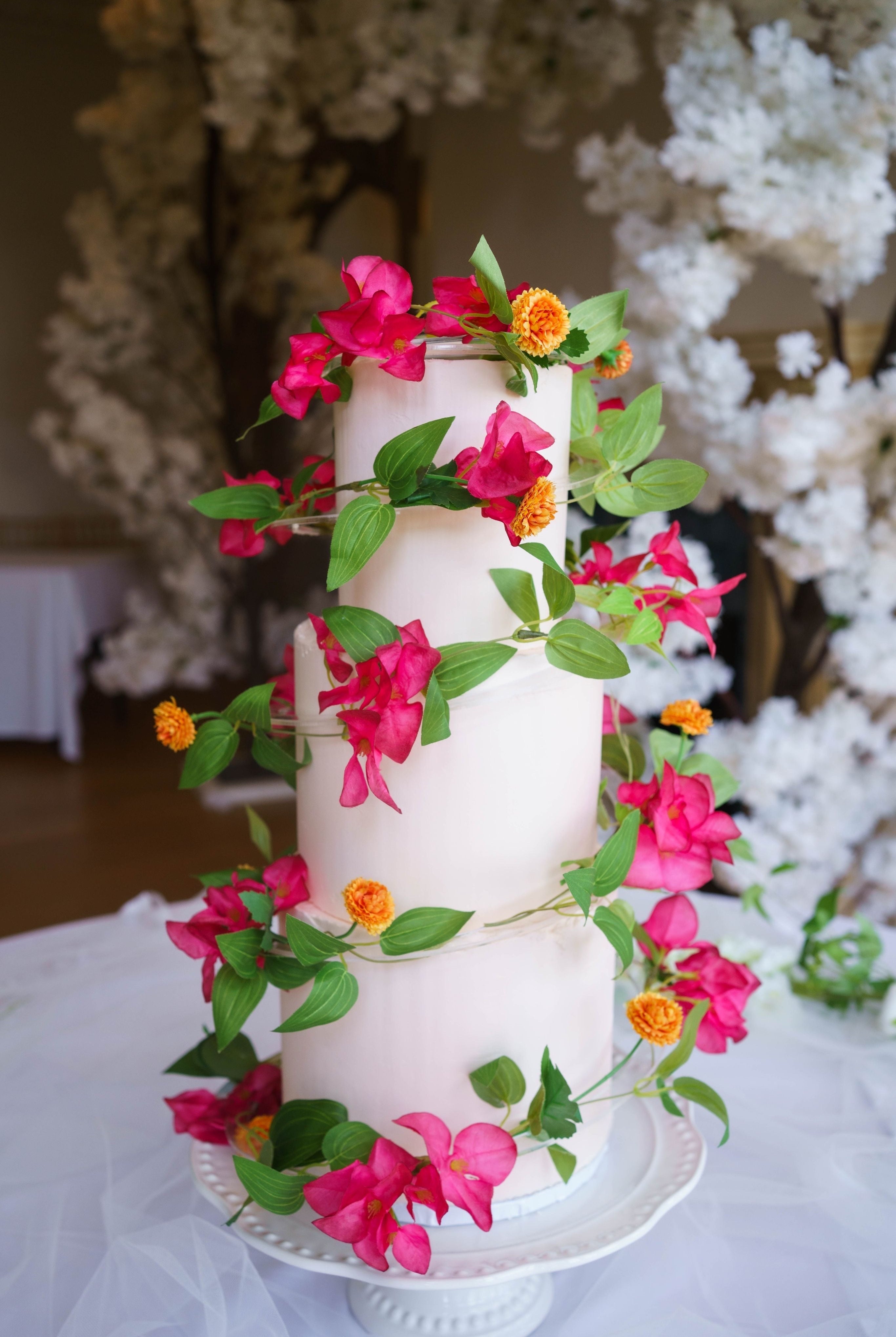 Cake Spiral™ - Acrylic Wrap for Tiered Cakes - Prop Options