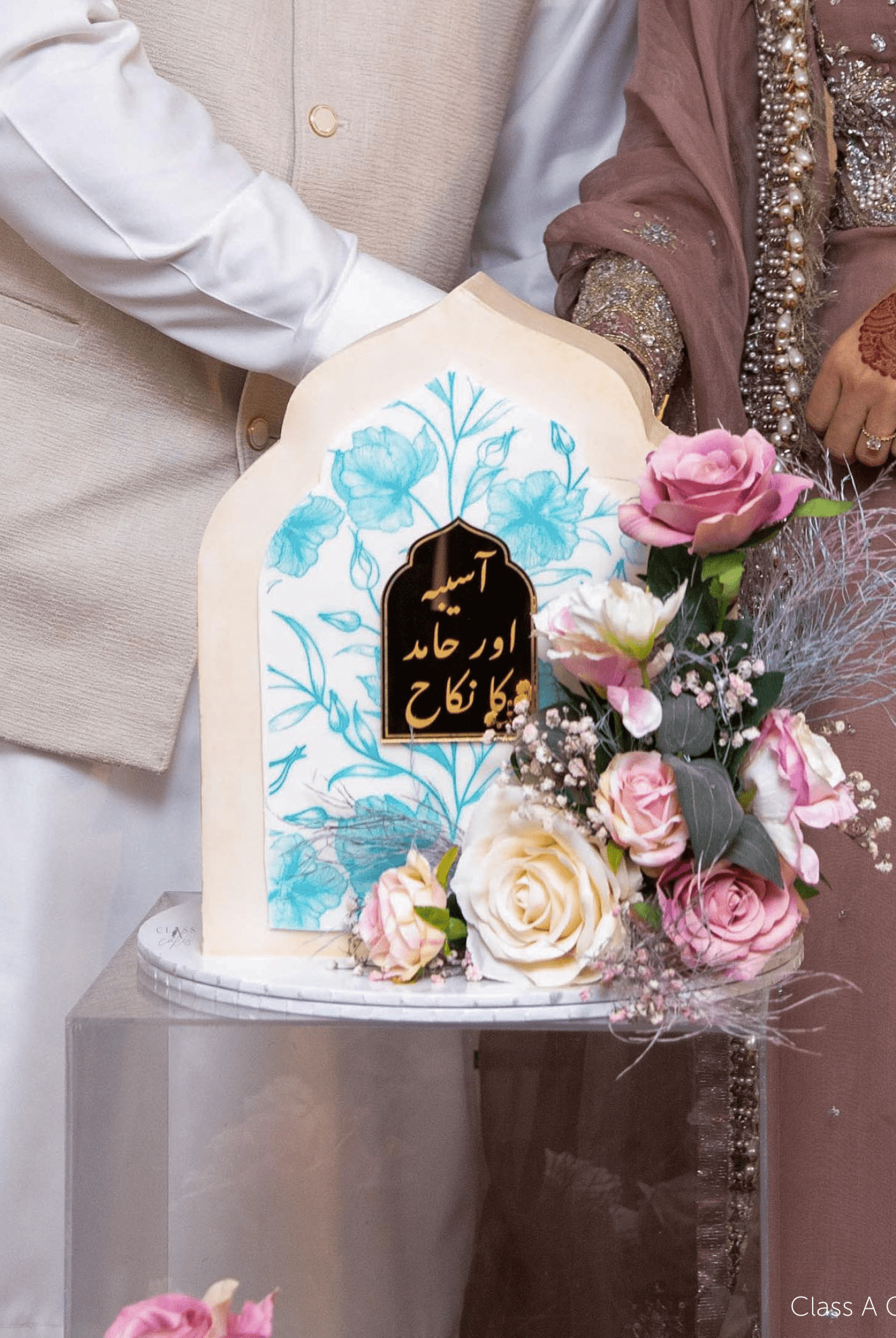 Original Trefoil Arch Cake Guides - Prop Options