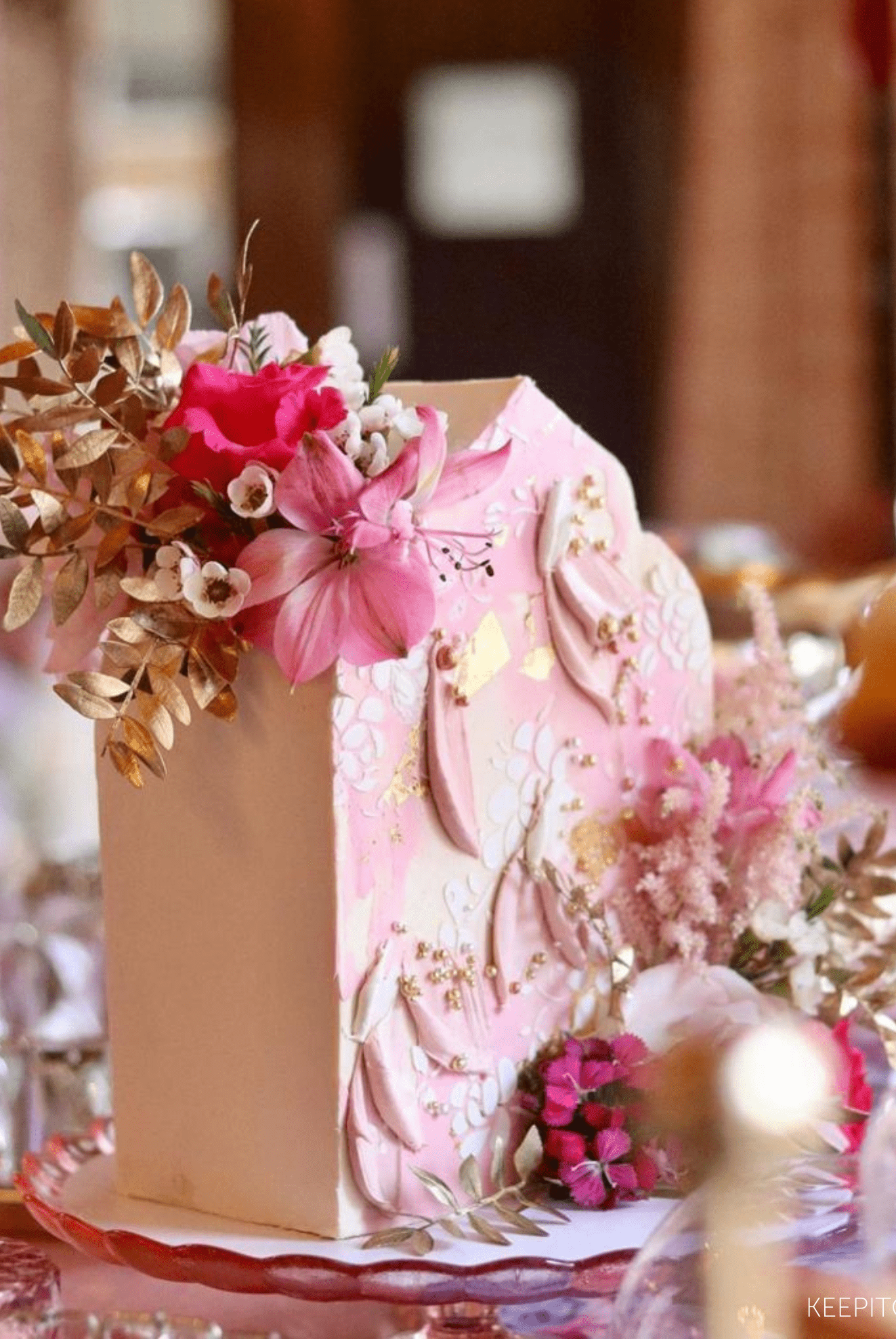 Original Trefoil Arch Cake Guides - Prop Options