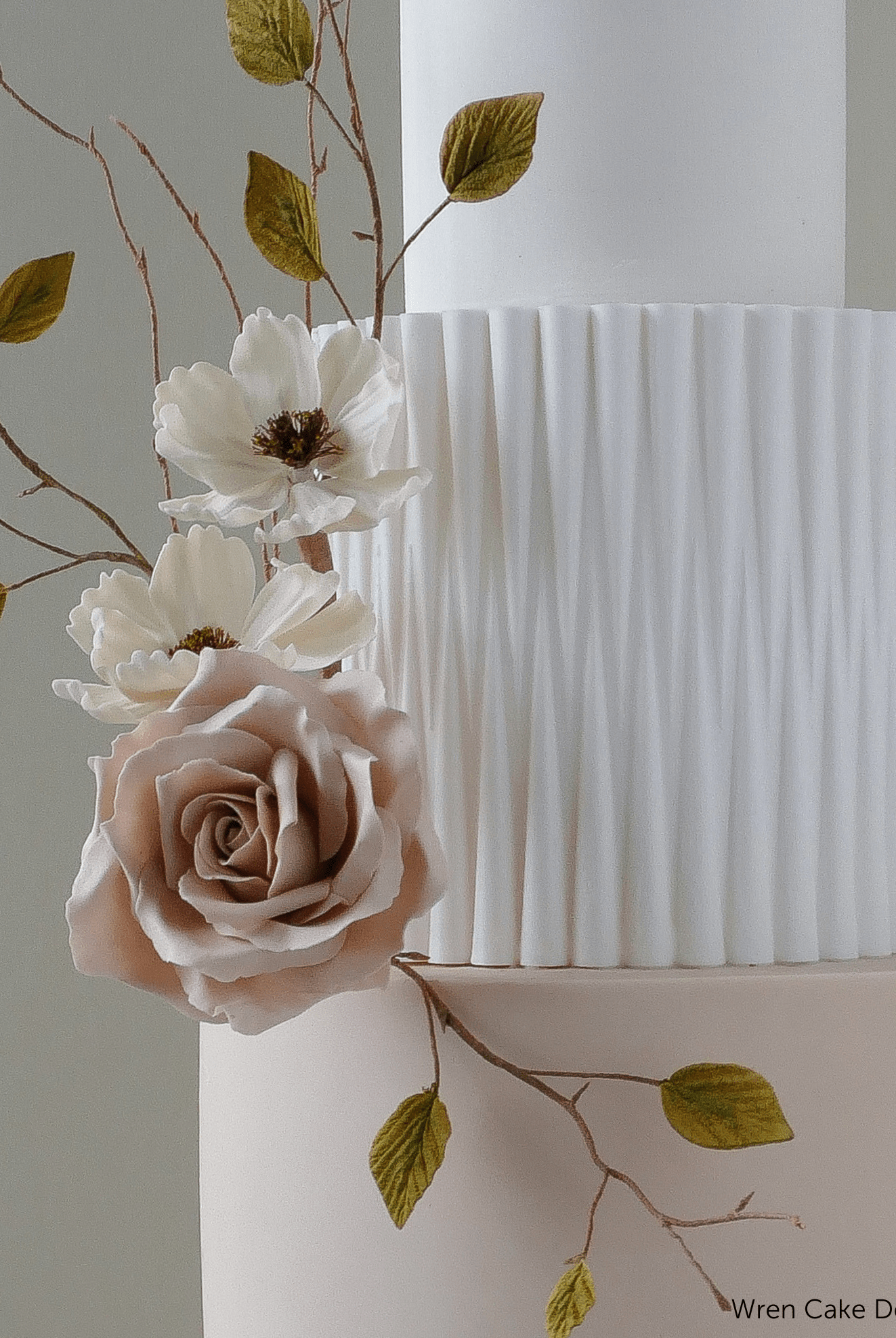 Round Corset Cake Separator - Prop Options