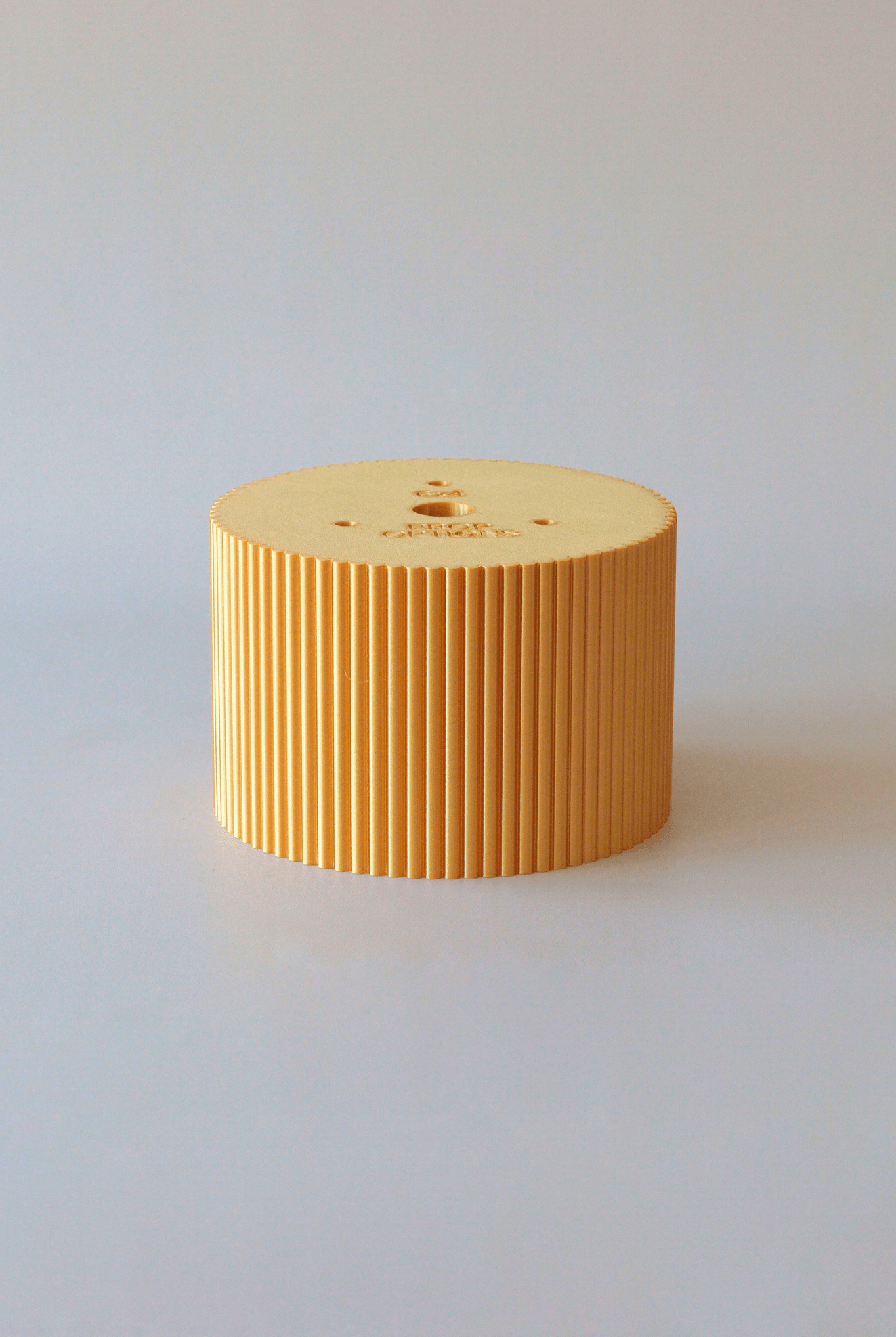 Round Reeded Cake Separator - Prop Options