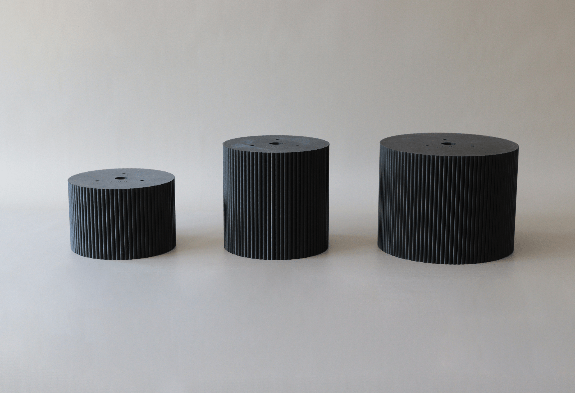 Round Reeded Cake Separator - Prop Options