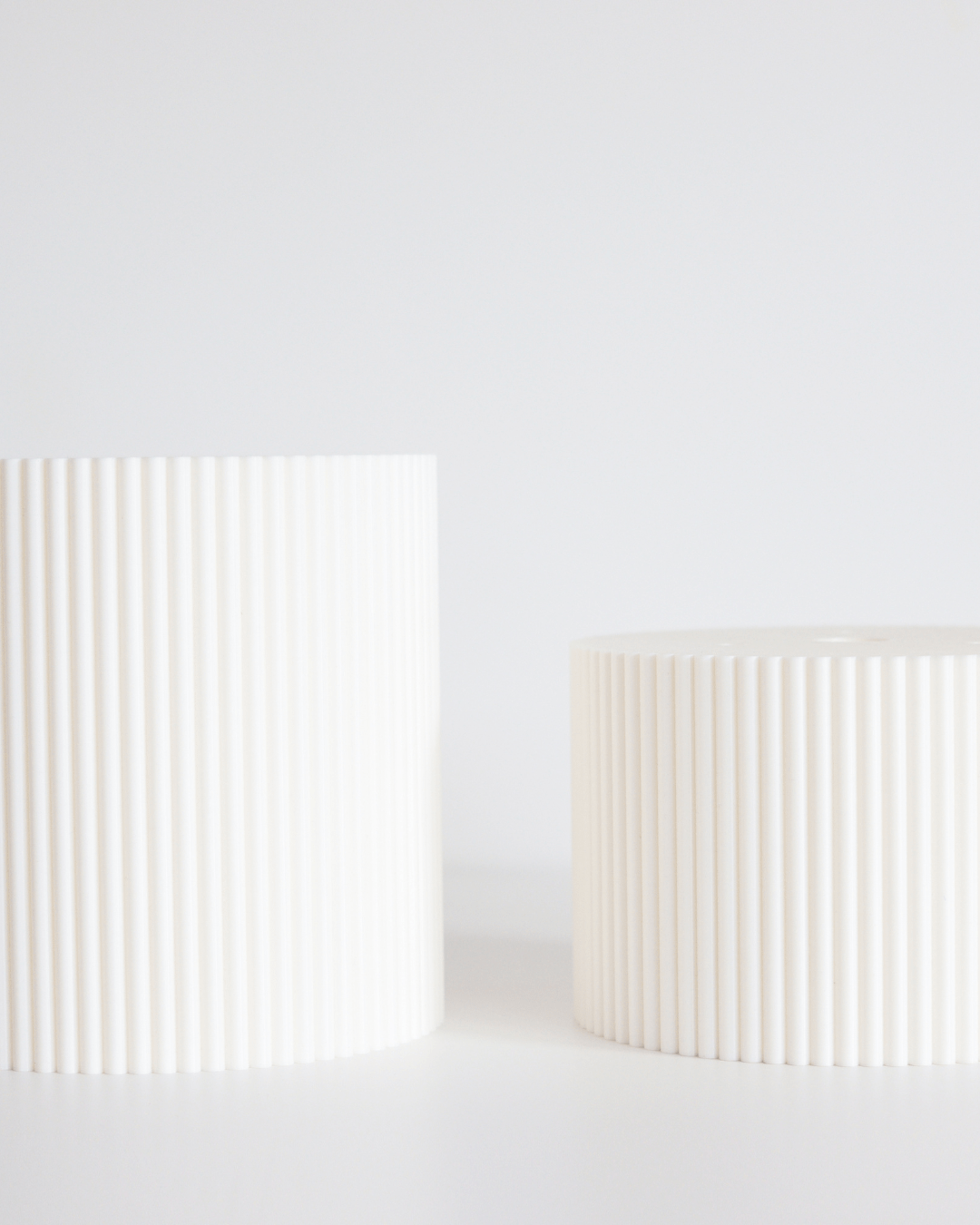 Round Reeded Cake Separator - Prop Options