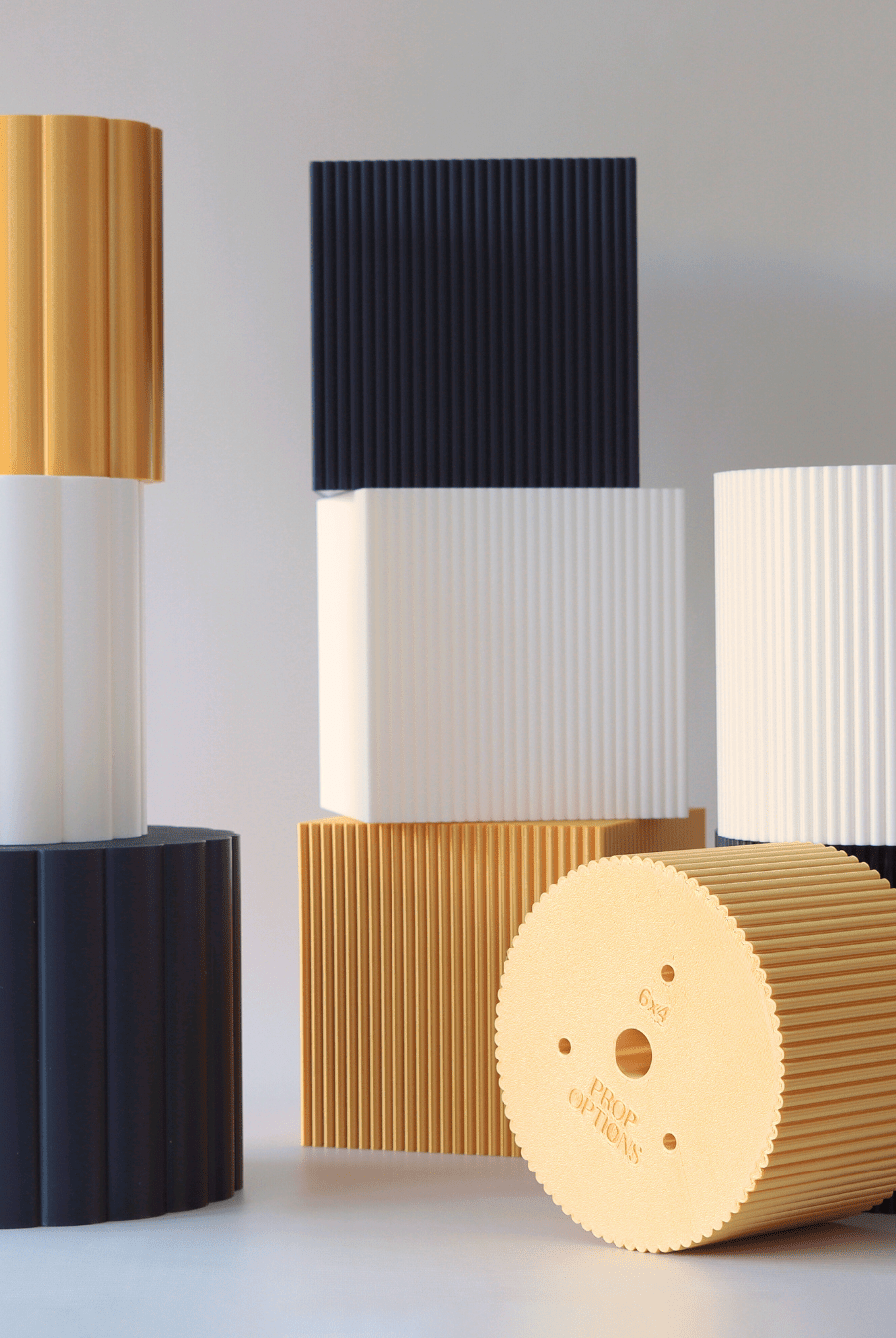 Round Scalloped Cake Separator - Prop Options