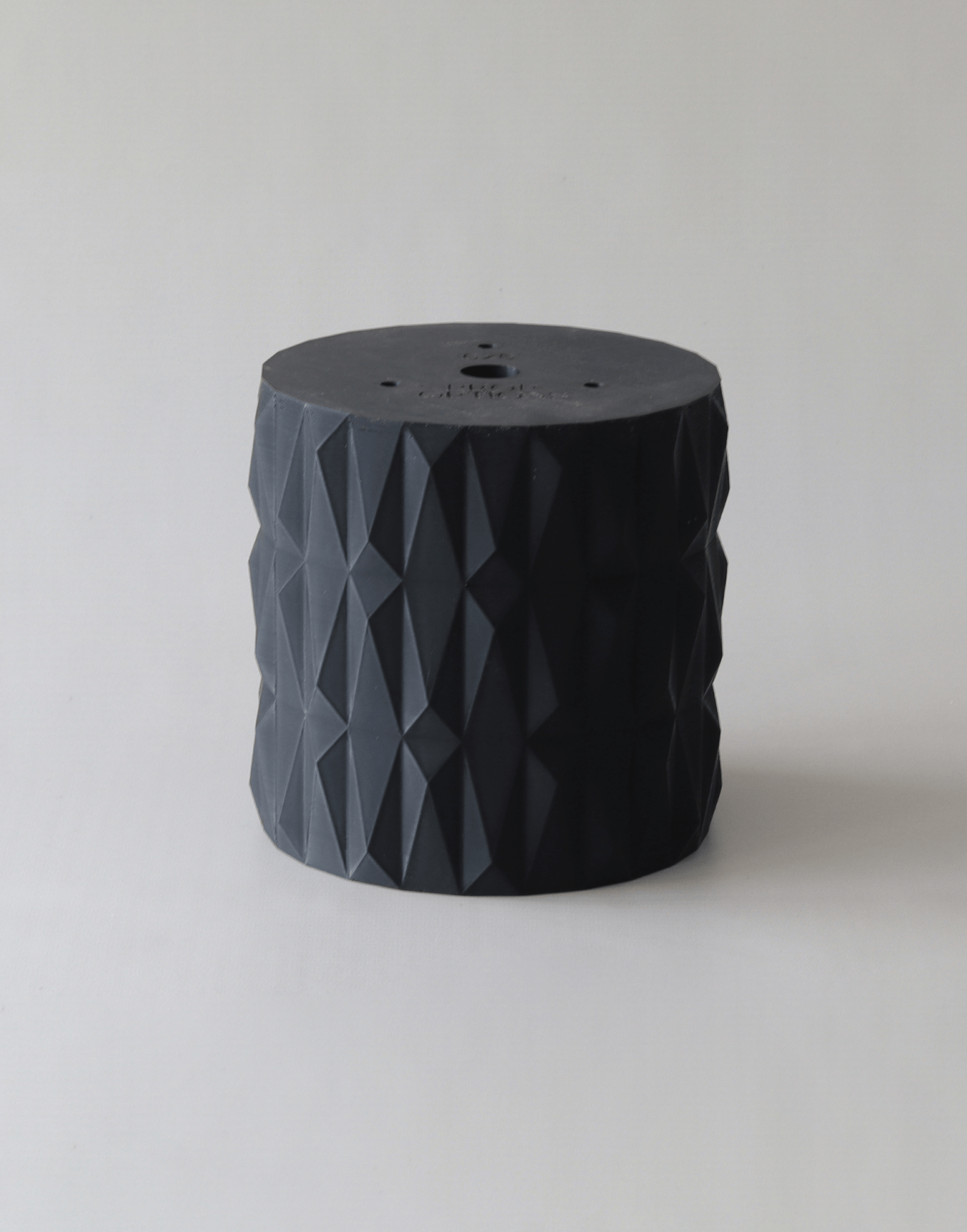 Round Studded Cake Separator - Prop Options