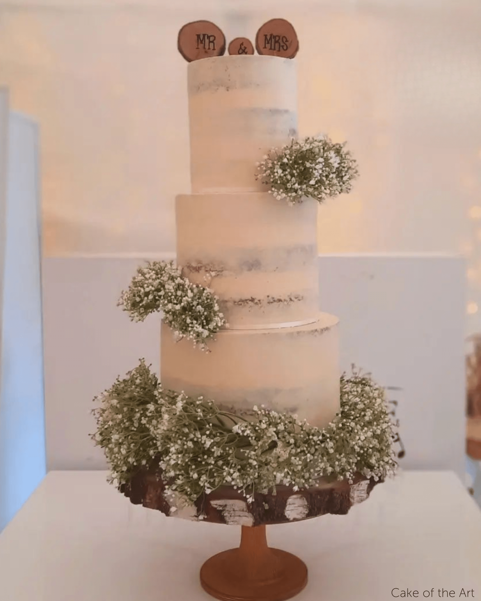 The Hourglass Scandinavian birch stand - Prop Options