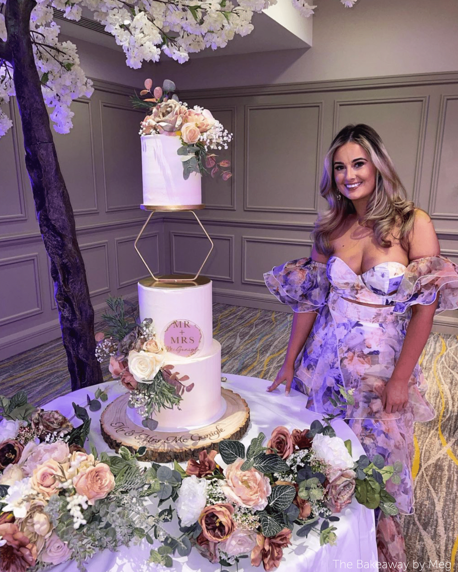 The Original Hexagon Tier Separator - Prop Options