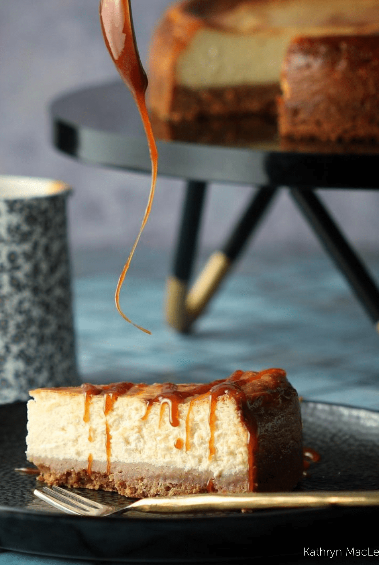 The Pinnacle Acrylic Hairpin Cake Stand - Prop Options