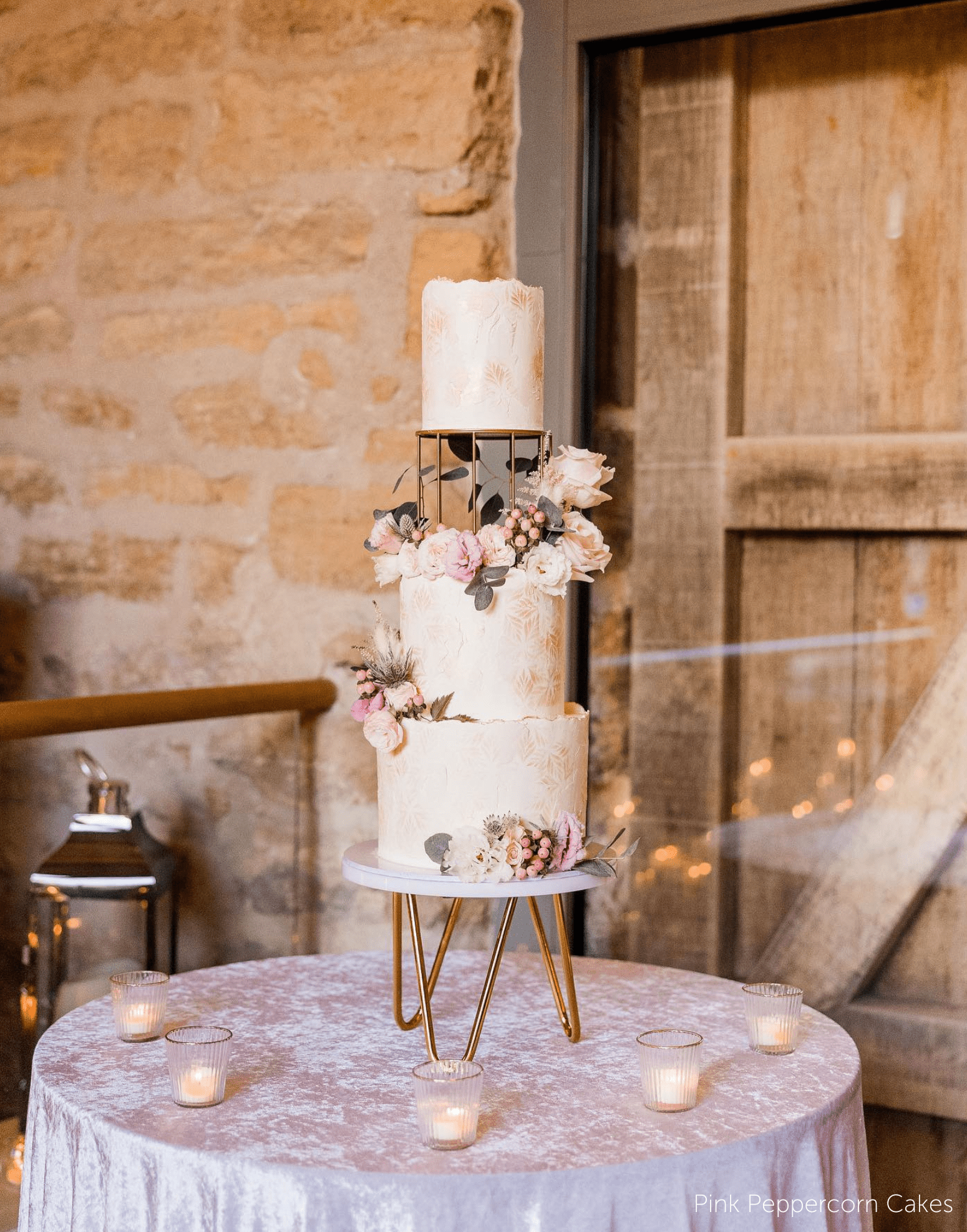 The Pinnacle Acrylic Hairpin Cake Stand - Prop Options