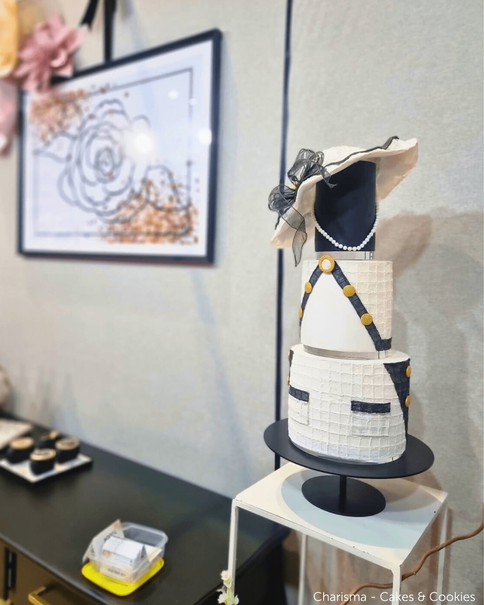 The Stiletto - Premium Pedestal Cake Stand - Prop Options