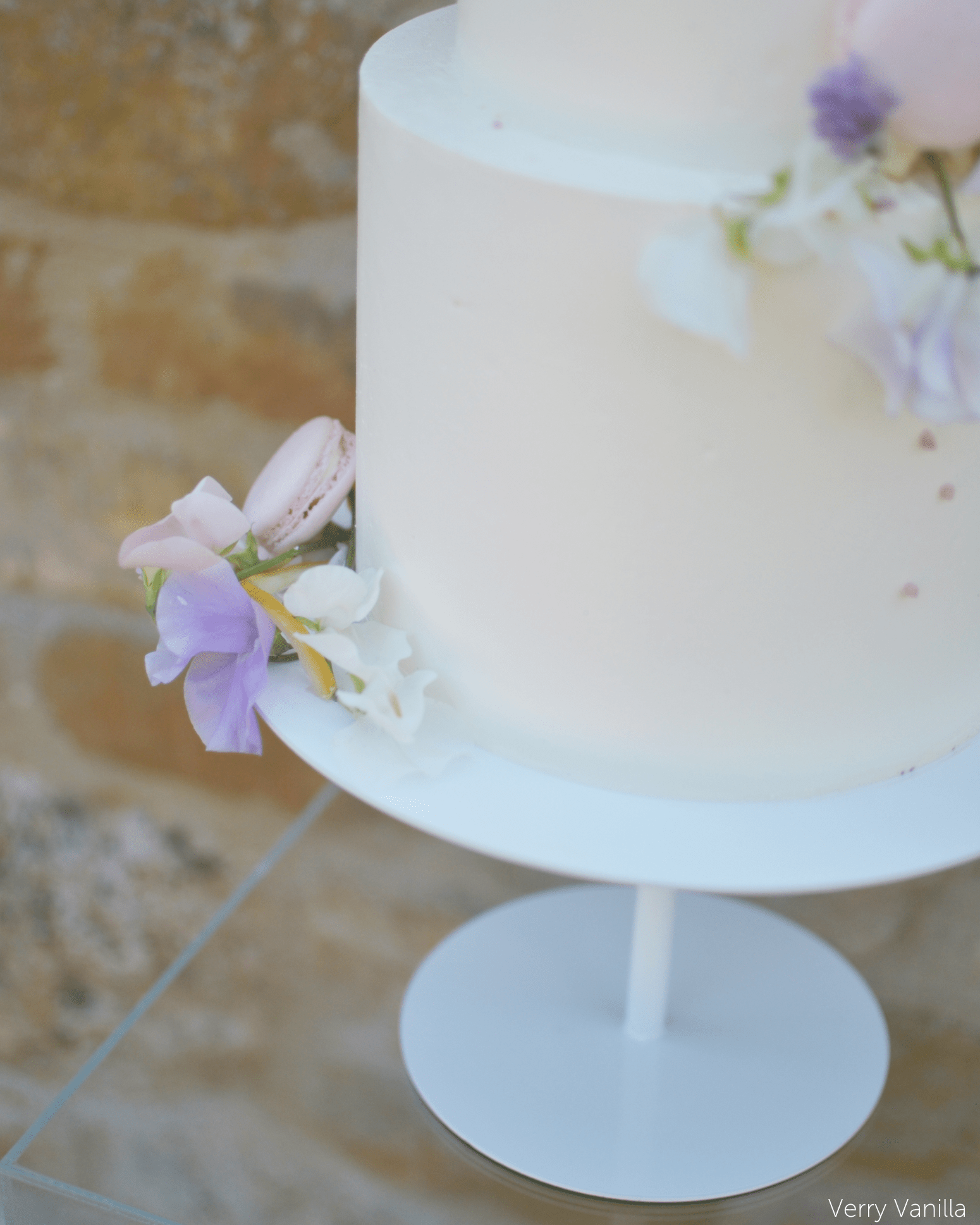 The Stiletto - Premium Pedestal Cake Stand - Prop Options