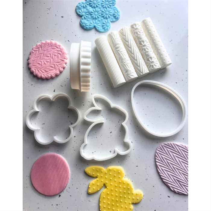 Spring Cutter & Pattern Rolling Pin Bundle