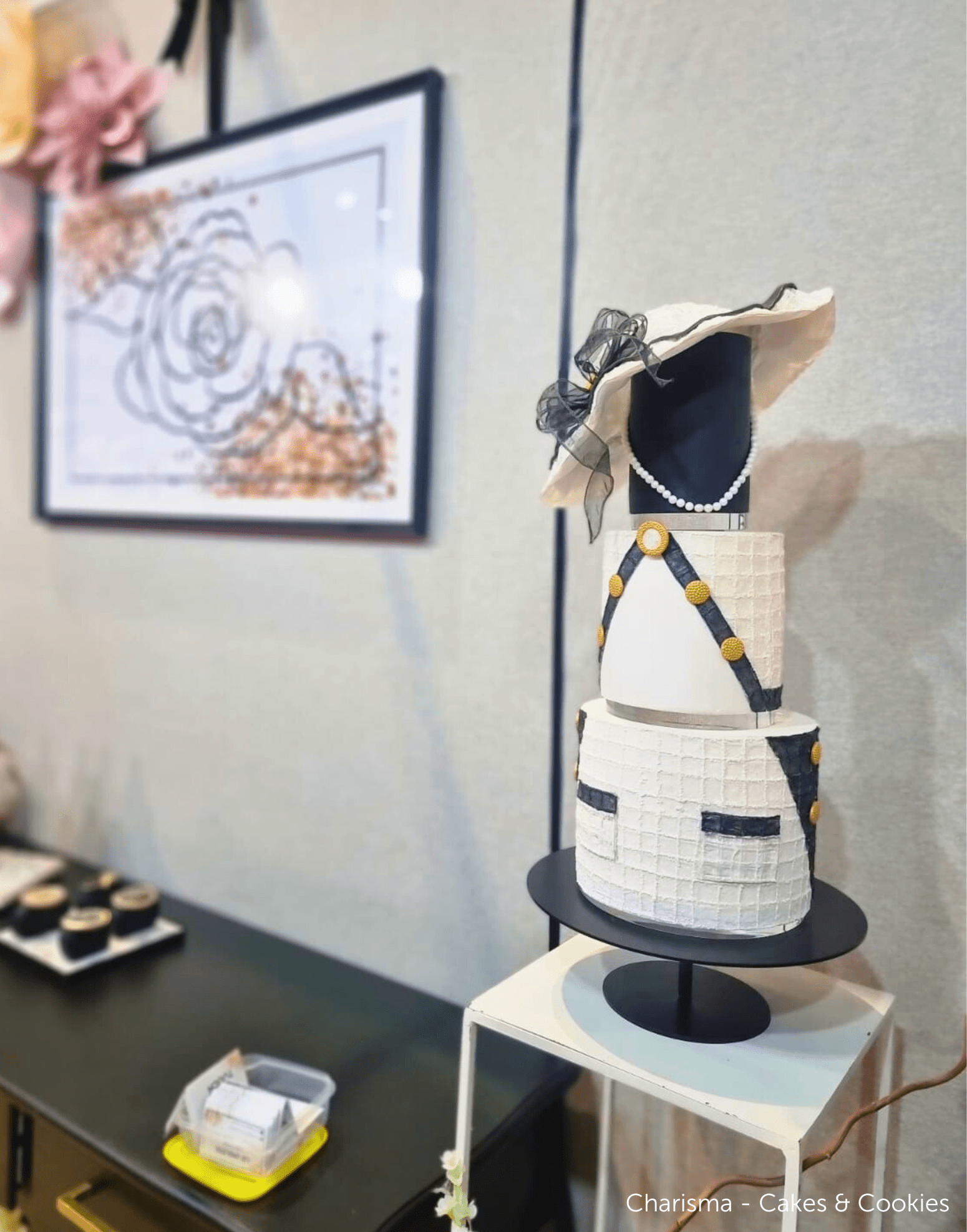 The Stiletto - Premium Pedestal Cake Stand - Prop Options